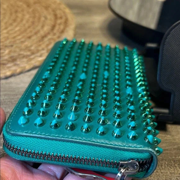129. Christian Louboutin Green Zippy long wallet w/CoA - Picture 7 of 14